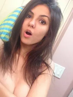 victoria justice naked