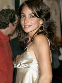 annie parisse profile