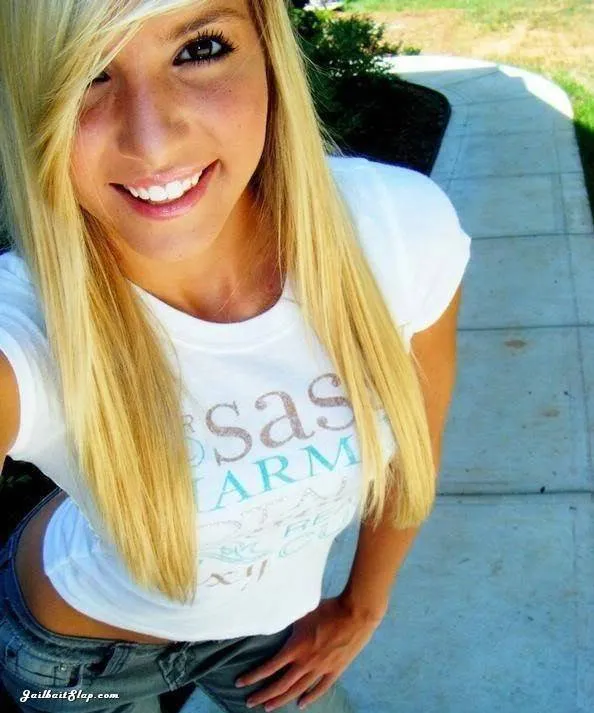 shake ur ass! hot teen