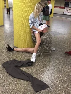 public pussy eating at the subway station