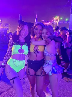 rave babes jodi jaime and sid