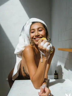 Dominique Lobito in Playboy set En Suite