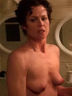 sigourney weaver nude in death and the maiden