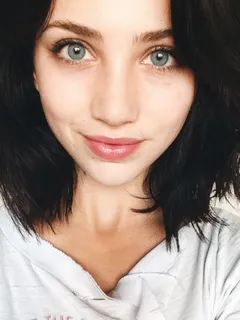 emily rudd