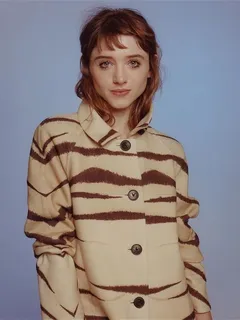 natalia dyer – behind the blinds magazine june 2022(8)