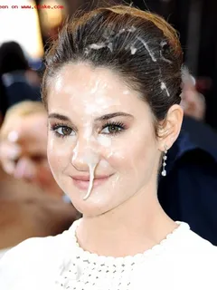 shai is covered in cum