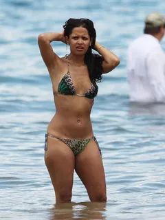 "rocsi" diaz -11/83 -5'2''- 36-25-37''-32a-before -32d-after -124lbs -6.5-shoe, honduras cunnilingus! -yum! yum!