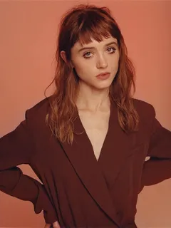 natalia dyer – behind the blinds magazine june 2022(3)