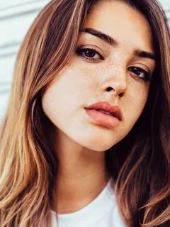 beautiful celine farach kissable lips