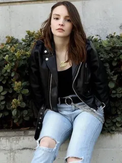 lauren mayberry