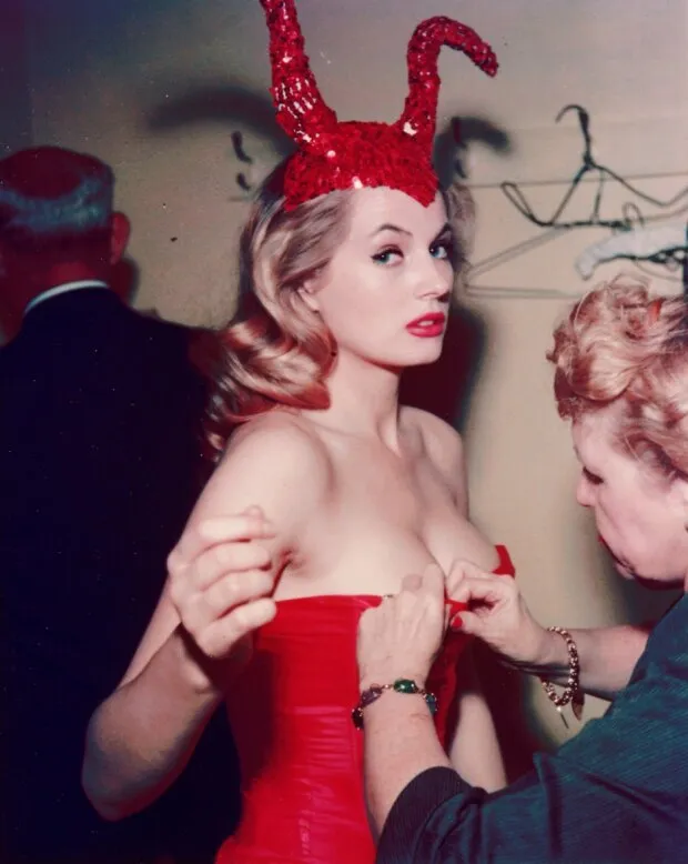 159   mannequinfetish thesilverpinup anita ekberg big boobs babe